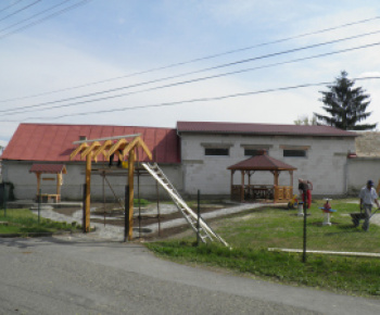 Investičné projekty a opravy / Výstavba Detského ihriska a oddychového parku rok 2017-2018 - foto