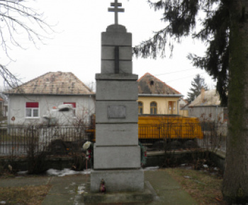 Investičné projekty a opravy / Rekonštrukcia pomníka I.a II.svetovej vojny - rok 2018 - foto