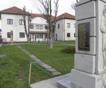 Investičné projekty a opravy / Rekonštrukcia pomníka I.a II.svetovej vojny - rok 2018 - foto